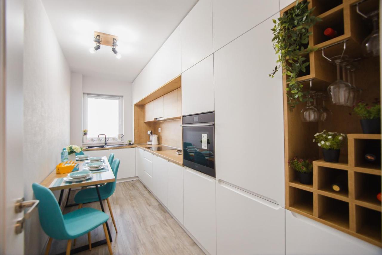 Creamy Wood Haven Leilighet Oradea Eksteriør bilde