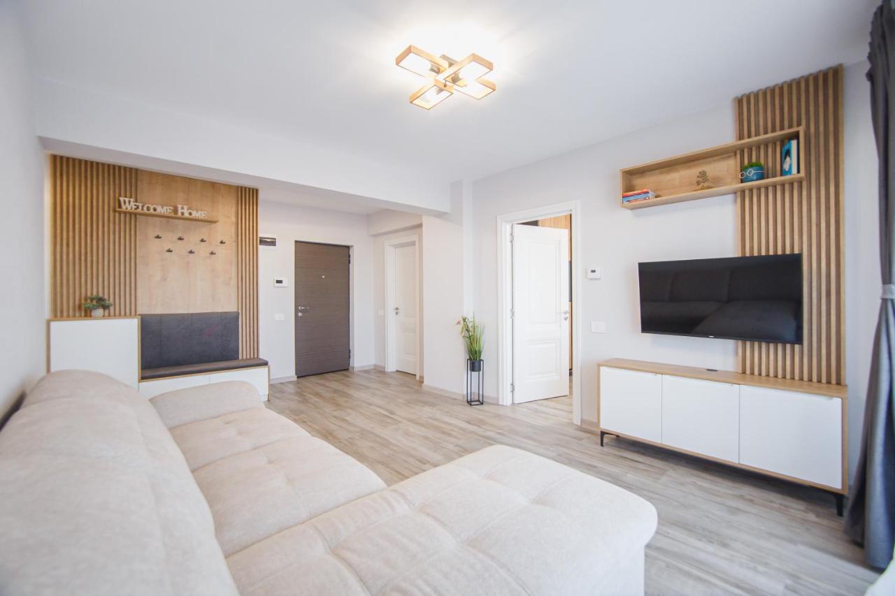 Creamy Wood Haven Leilighet Oradea Eksteriør bilde