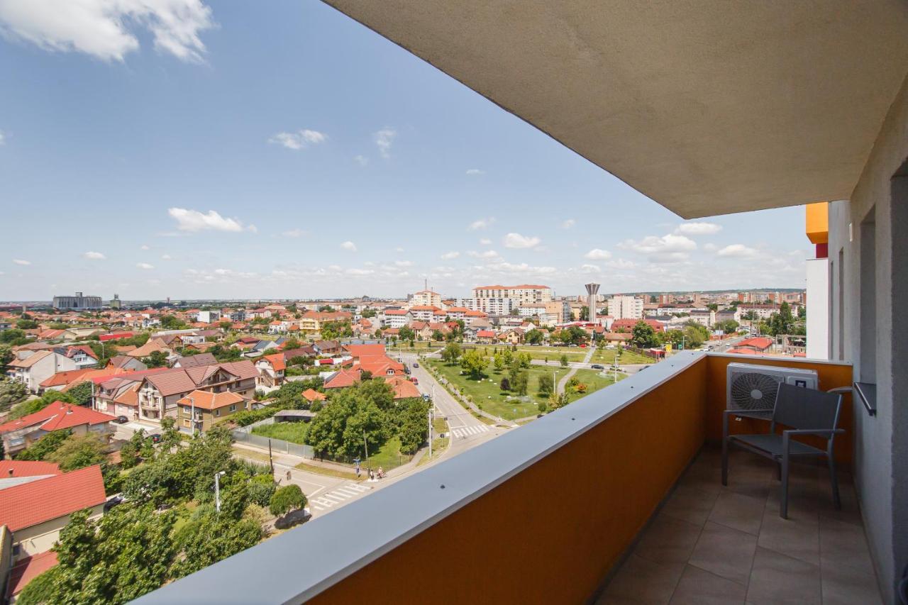 Creamy Wood Haven Leilighet Oradea Eksteriør bilde